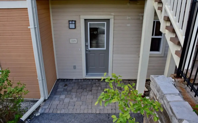 115 Fairway Court