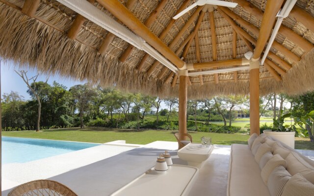 Villa Escondida by Lumina