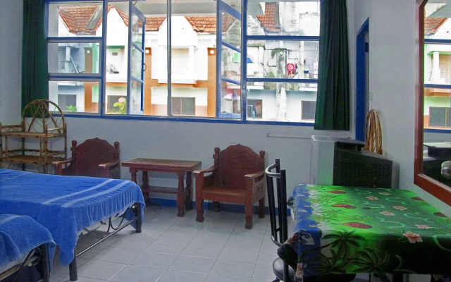 Niku Guesthouse