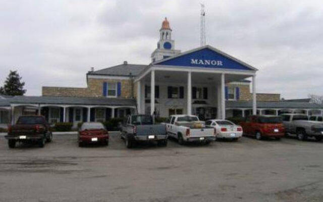 Manor Motel