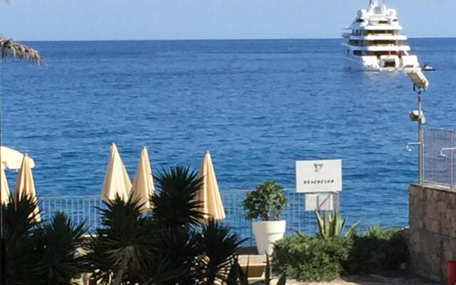 Taormina Mare Apartments,Suites & Beachclub