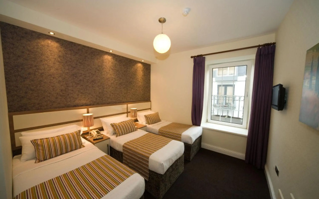 White Lady Hotel