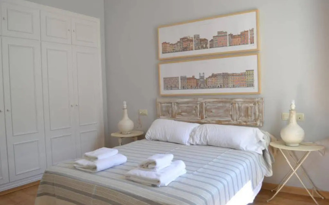 Casas Y Patios De Sevilla