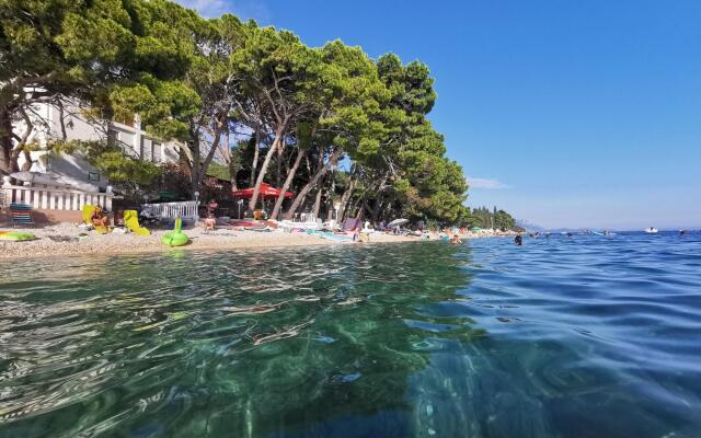 Apartment and Rooms Pansion Duba