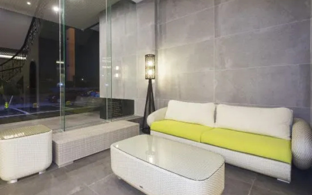 Huitu Hotel (Huizhou Railway Station)