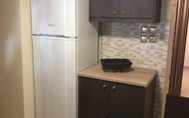 Lyristis Apartments Plus