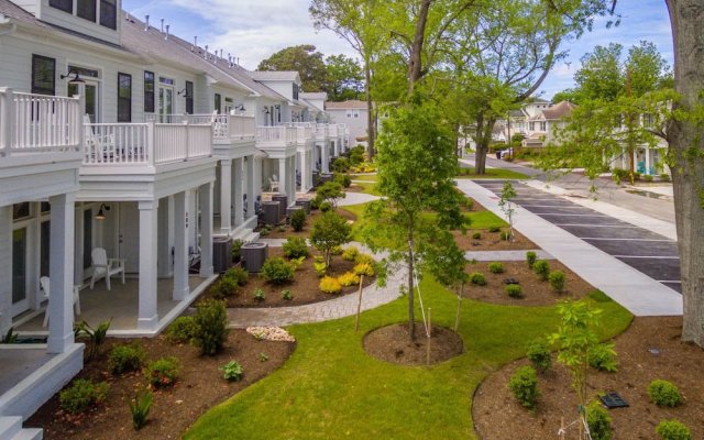 Gorgeous New Modern Farmhouse-style Townhouse Just Blocks From the Virginia Beach Oceanfront