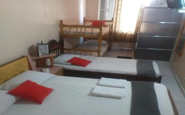 OYO Hotel Macedo