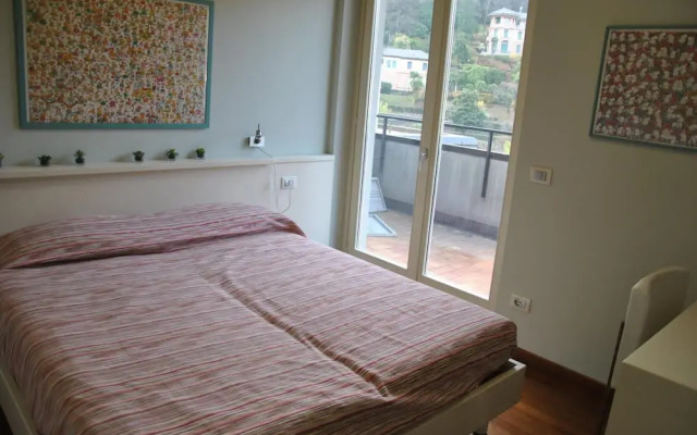 Terrace Lake View apt in Stresa With Lake View