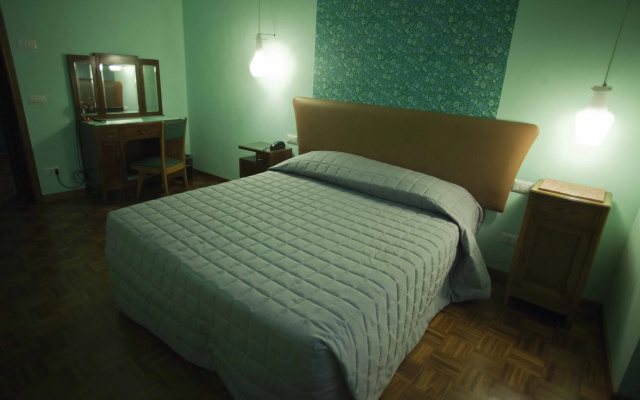 Hotel Diana