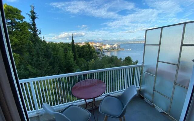 30m² Cosy studio with panoramic sea view