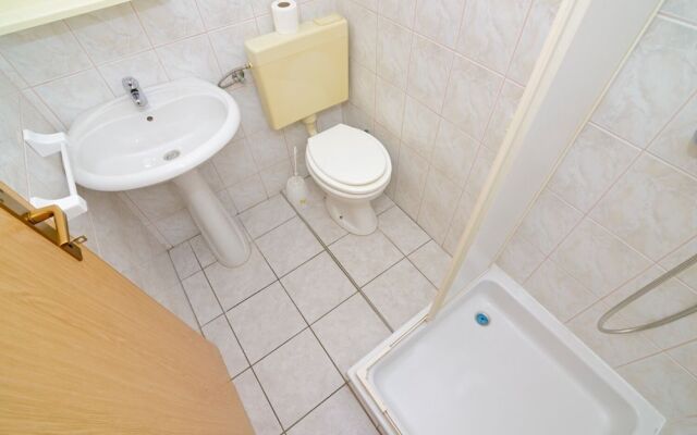 Zora - Garden Terrace and Grill - A6