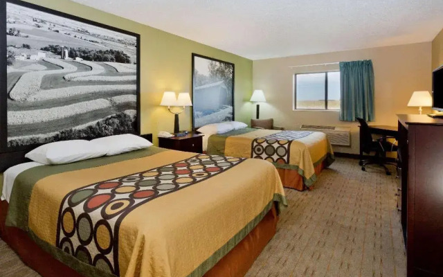 Super 8 By Wyndham Rochelle