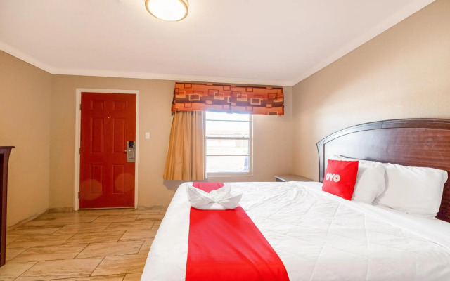 Capital O Hotel Beeville - US 181