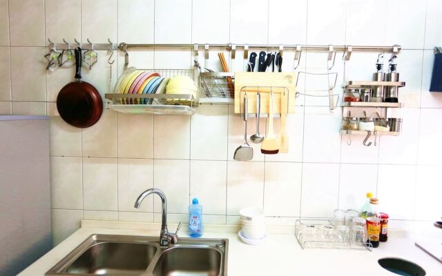 Downtown Center Youth Hostel