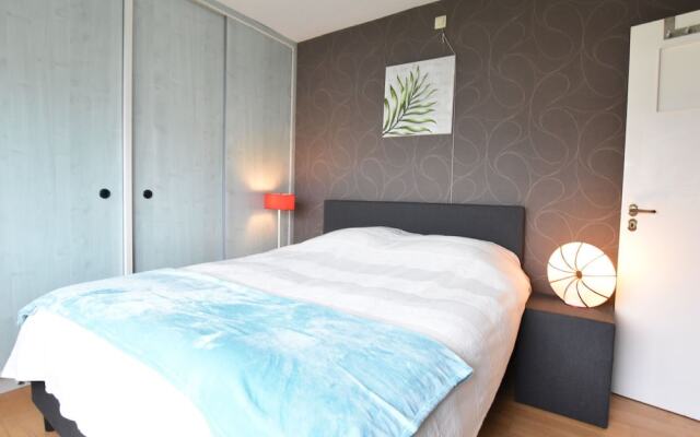 Secluded Holiday Home in Oostende with Garden