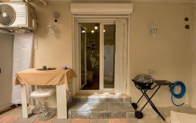 Apollo 5 - Luxury Apartment (City Center Studio)