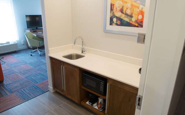 Hampton Inn & Suites Bay City