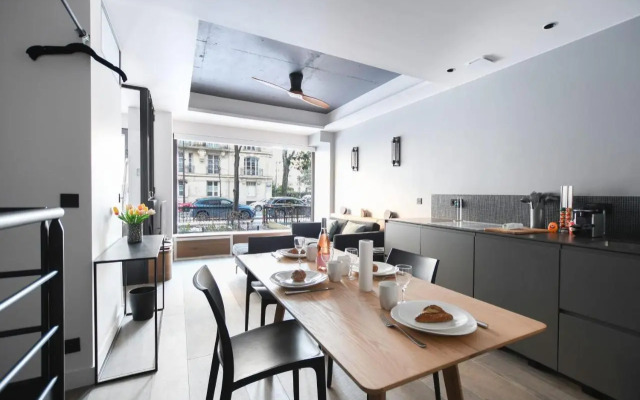 Modern Family Apartment Next To The Eiffel Tower