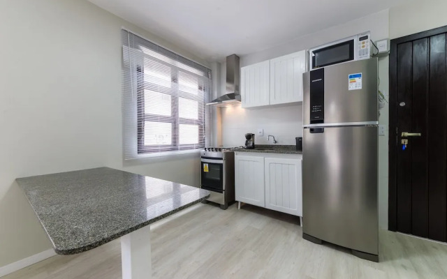 Apto reformado, perto do mar e centrinho JBA104