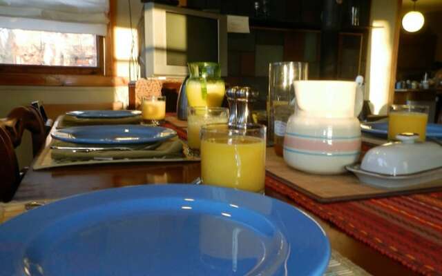 Artha Bed and Breakfast