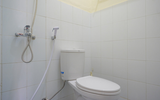 RedDoorz near GOR Satria 3