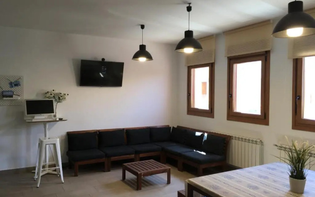 Hornillos Meeting Point (Pilgrim Hostel)