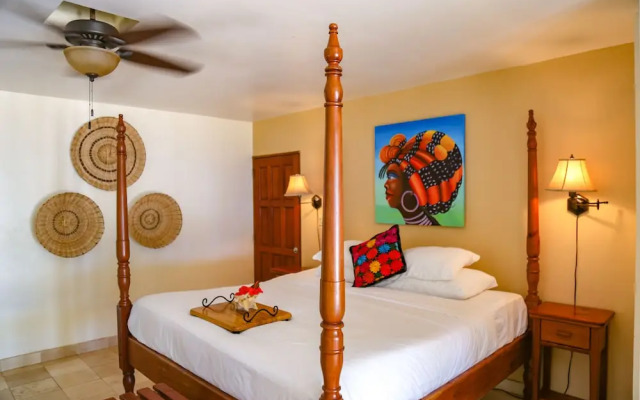 The Colonial at Jaguar Reef