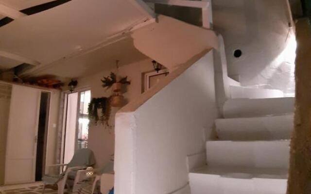 Summer House Moschovi