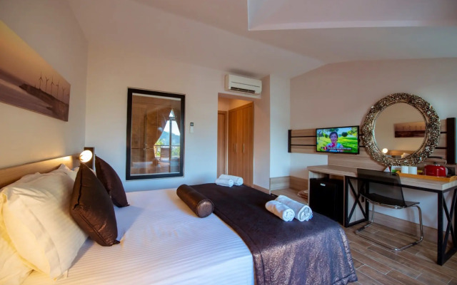 S3 Seahorse Beach Club & Hotel