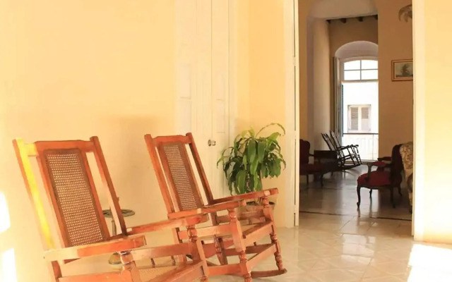 Armando's Colonial Hostel House