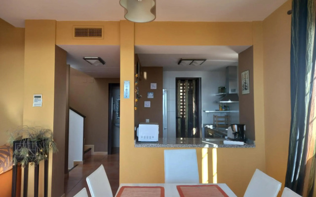 Townhouse Los Olivos M