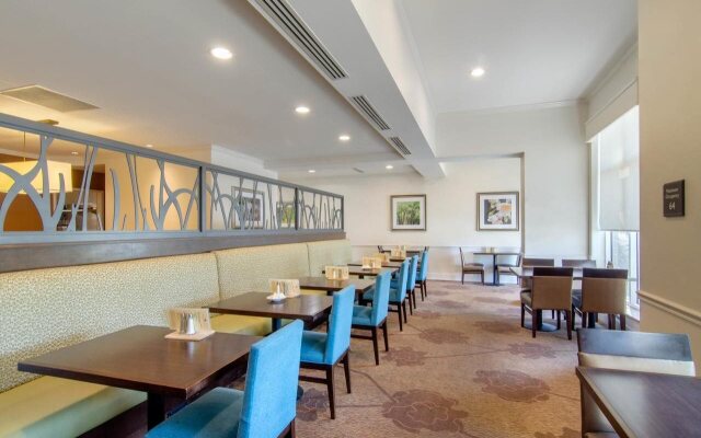 Hilton Garden Inn Kansas City