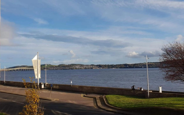 Waterfront apartment