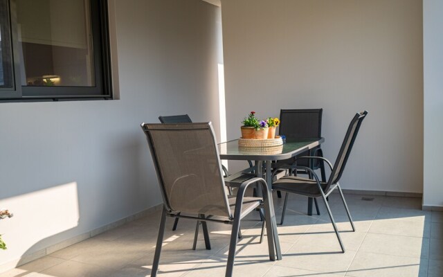 Lilium Apartment