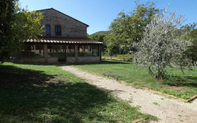 SCAPPO IN UMBRIA,Casale Vallenea