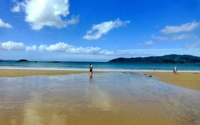 Coopers Beachfront Suites