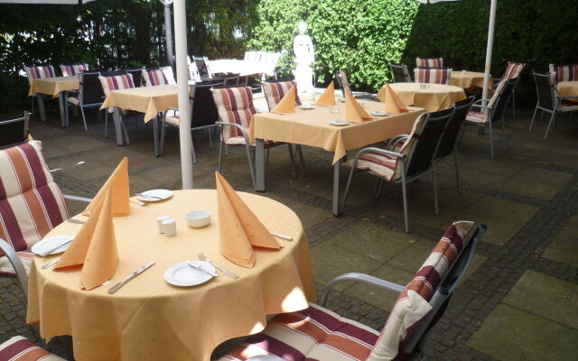 AVIA Hotel