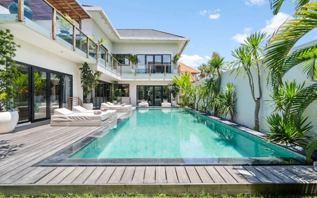 Abu Villa by Betterplace