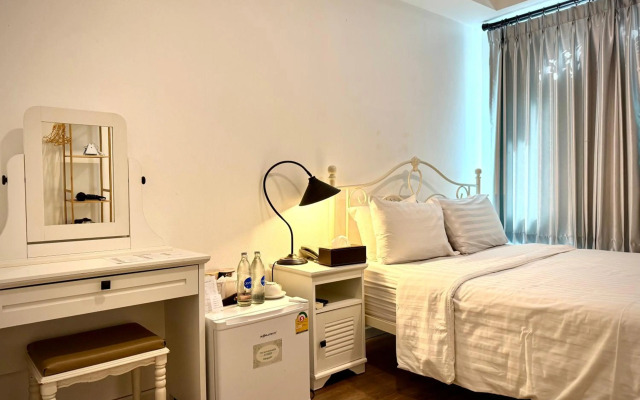 Nidhra Lanna Hotel