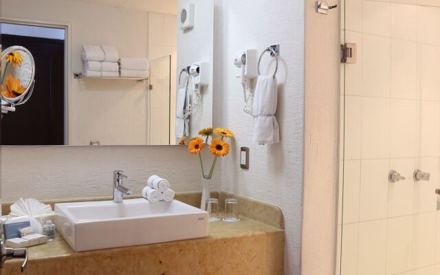 Mesón Ejecutivo Guadalajara Minerva - Av México