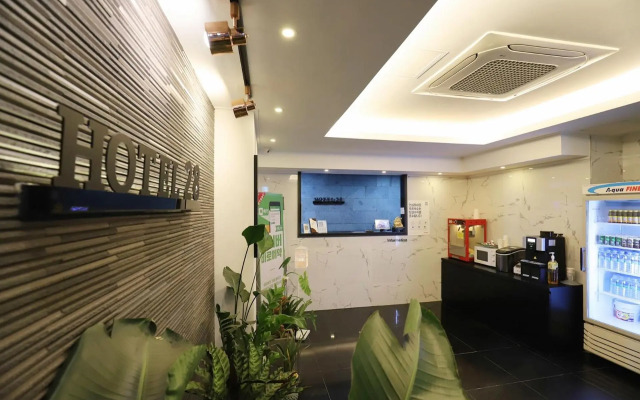The Unique Hotel 28