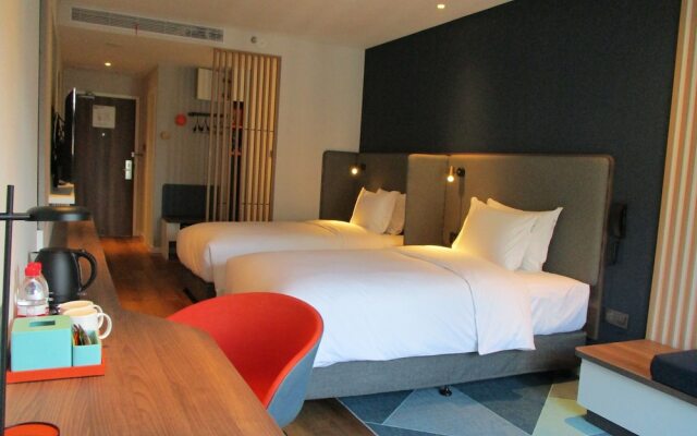 Holiday Inn Express Shanghai Tourism Zone