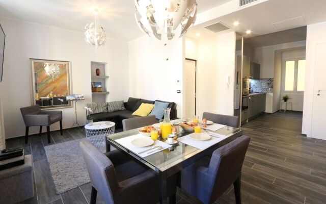 Garibaldi, Acropolis, Plage emplacement idéal