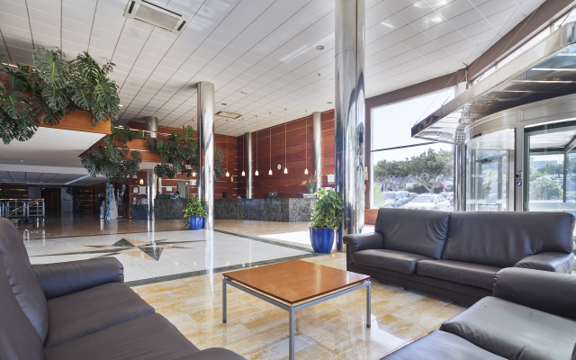 Best Oasis Tropical Hotel