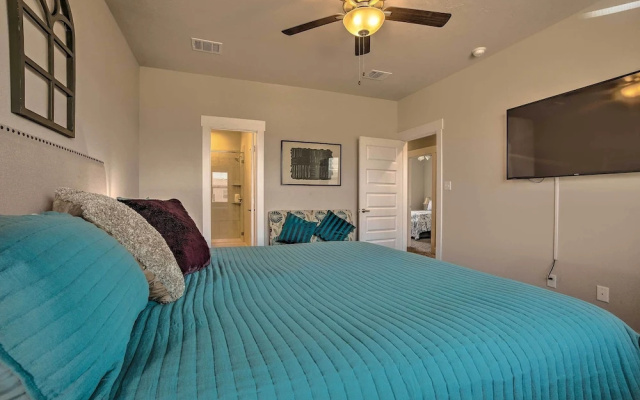 College Station Townhome w/ Furnished Patio!