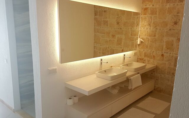 Nur Beach Hotel