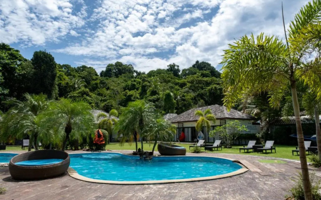 Reef Resort