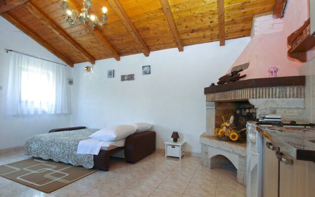 Apartment 1876