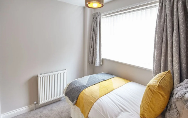 Host Stay Sandling Court